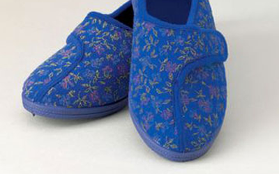 Slippers for elderly with 2025 balance problems